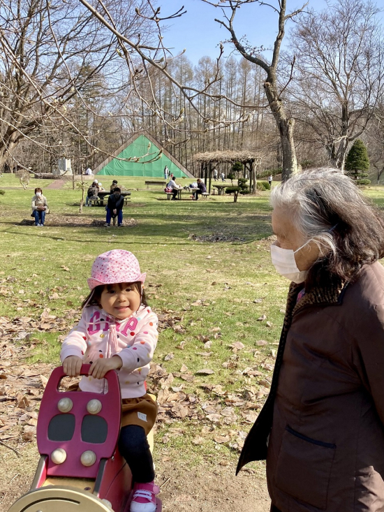 ひいおばあちゃんと一緒の画像